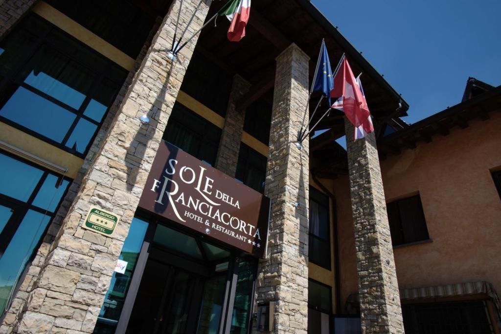 Sole Della Franciacorta - Hotel & Restaurant Capriolo Extérieur photo